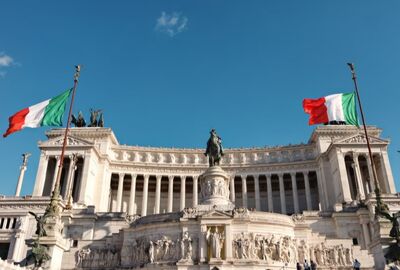İzmir `den Bella İtalya & Capri Adası Turu Geziler Dahil 6 Gece 7 Gün