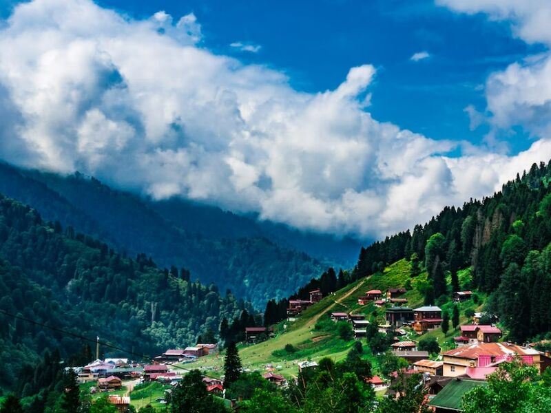 İzmir`den Uçakla Gürcistan - Batum & Ayder Yaylası Turu (Trabzon Başlar - Rize Biter)