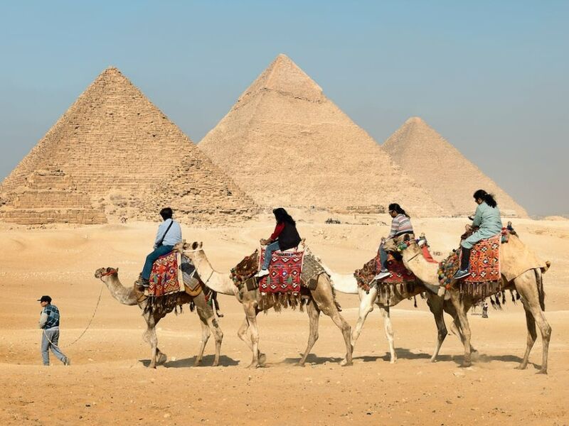 İzmir`den Büyülü Kahire Turu Tüm Geziler Dahil ve 5* Otelde Konaklama Farkı