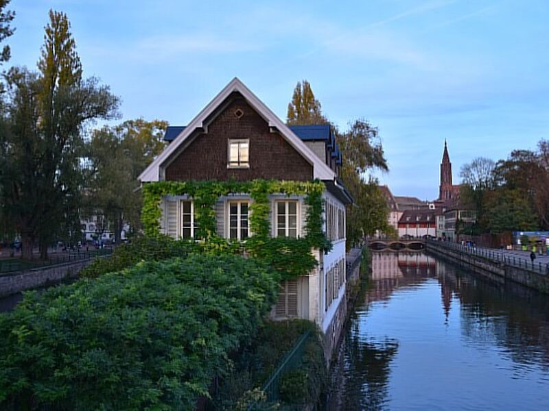 Fransa İsviçre Almanya Turu İzmir den SunExpress ile BSL-BSL