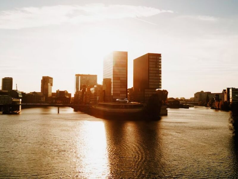 İzmir`den Direkt Sefer ile Bayram ve Ara Tatile Özel Köln & Lüksemburg & Paris & Disneyland Turu Rotası