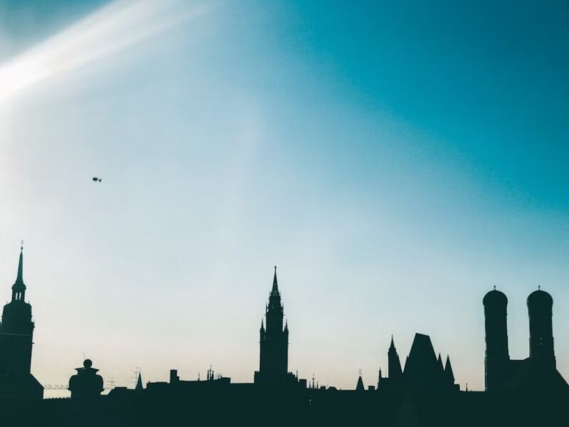 İzmir`den Direkt Sefer ile Büyük Orta Avrupa ve Hallstatt Turu Rotası