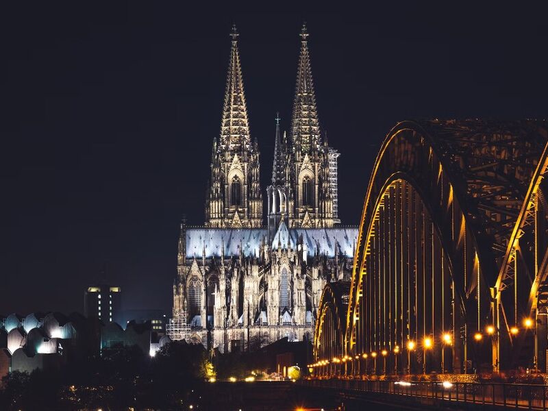 Benelüx & Paris & Köln & Alsace & İsviçre Pegasus Havayolları ile 7 Gece