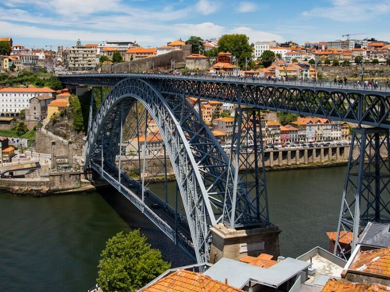 İzmir'den Mega Portekiz & Endülüs & İspanya Turu SunExpress Havayolları ile 9 Gece