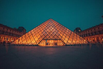 5 Ülke ile Benelux & Paris & Köln Turu Türk Hava Yolları ile 7 Gece