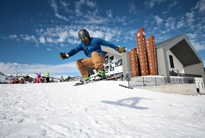 İzmir`den Günübirlik Nikfer Kayak Merkezi Turu