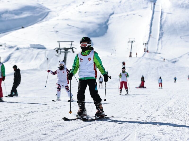 İzmir`den Günübirlik Nikfer Kayak Merkezi Turu