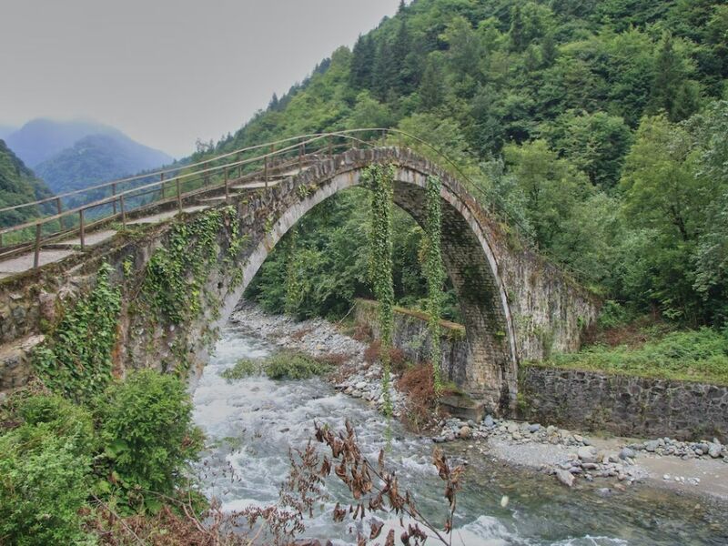 İzmir Çıkışlı Uçaklı Fırtına Gibi Karadeniz Yaylaları ve Batum Turu 3 Gece 4 Gün