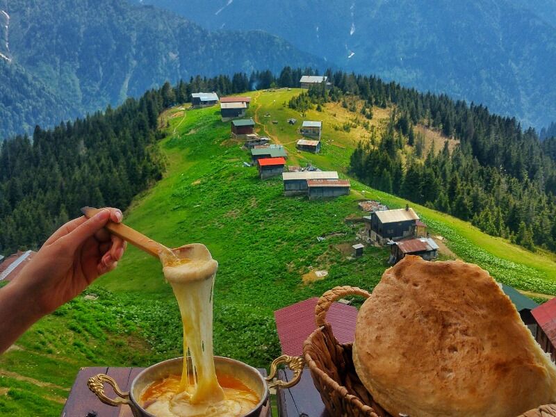 İzmir Çıkışlı Uçaklı Fırtına Gibi Karadeniz Yaylaları ve Batum Turu 3 Gece 4 Gün