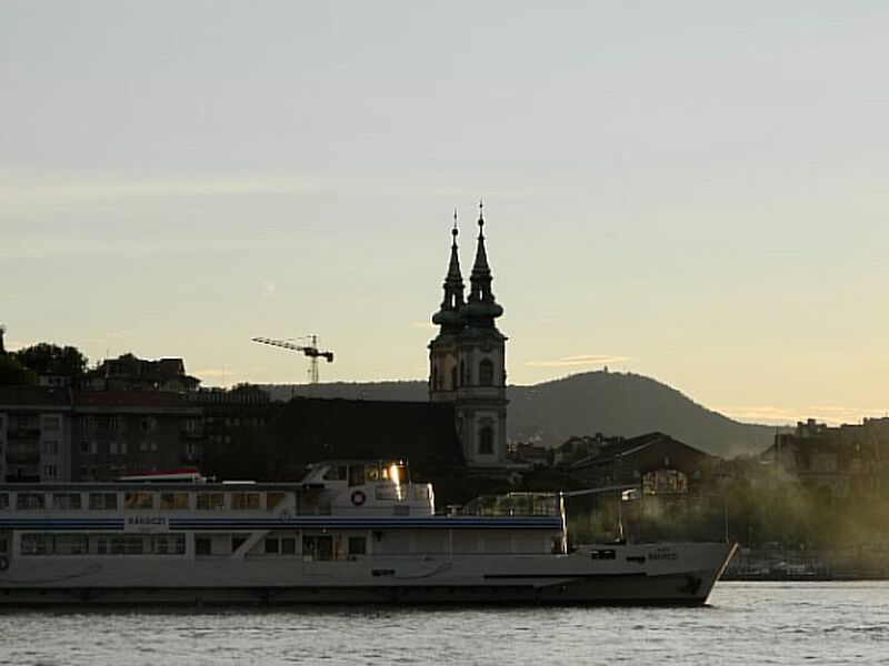 İzmir`den Direkt Hareket Görkemli Orta Avrupa Viyana & Prag & Budapeşte - Sunexpress Hava Yolları ile (2026 Yaz Dönemi)