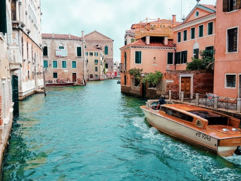 İzmir`den Direkt Sefer ile Büyük İtalya & Tren ile Cinque Terre & Portofino Turu Rotası