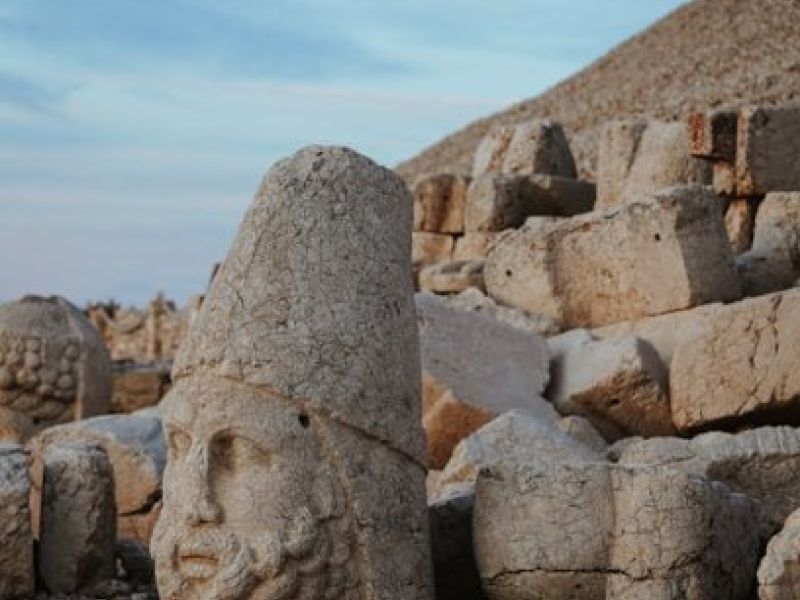 Uçaklı Gaziantep Şanlıurfa ve Nemrut Dağı Turu 2 Gece