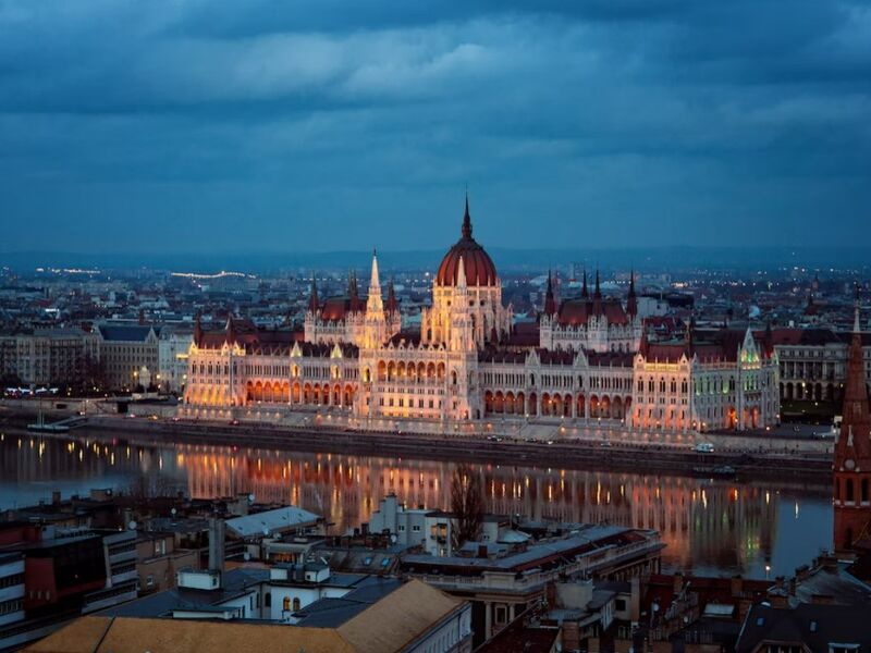 Kurban Bayramı Özel İzmir Hareketli Otobüs İle Orta Avrupa Masalı (Tüm Çevre Gezileri ve Ekstra Turlar Dahil)