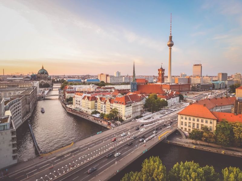 İzmir Çıkışlı Noel Zamanı, Berlin & Prag & Nurnberg Turu