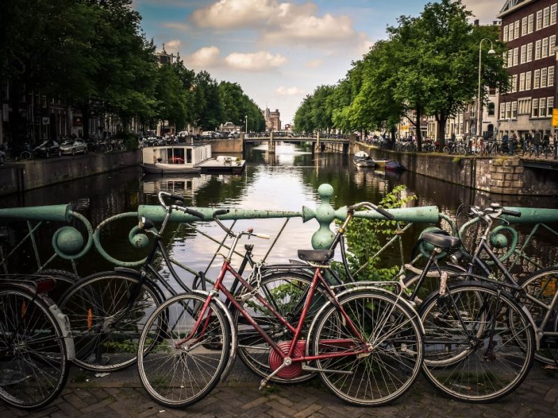 İzmir Çıkışlı Express Benelux: Paris & Brüksel & Amsterdam Turu