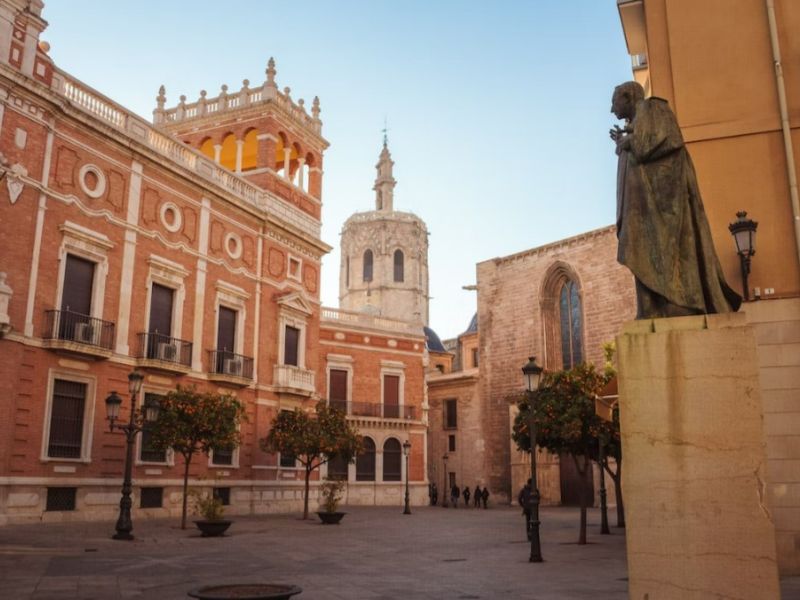 Elegant Madrid & Valencıa & Barcelona Pegasus Hava Yolları İle 4 Gece
