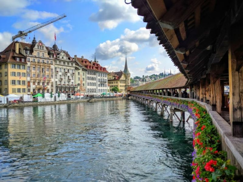 Elegant Noel Pazarları Türk Hava Yolları İle 4 Gece (Zrh-Zrh)