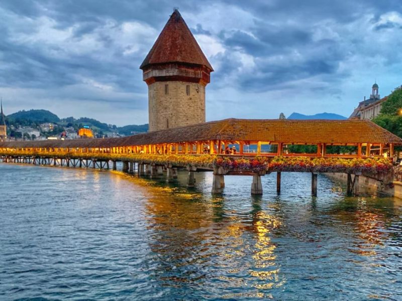 Elegant Noel Pazarları Türk Hava Yolları İle 3 Gece (Zrh-Zrh)