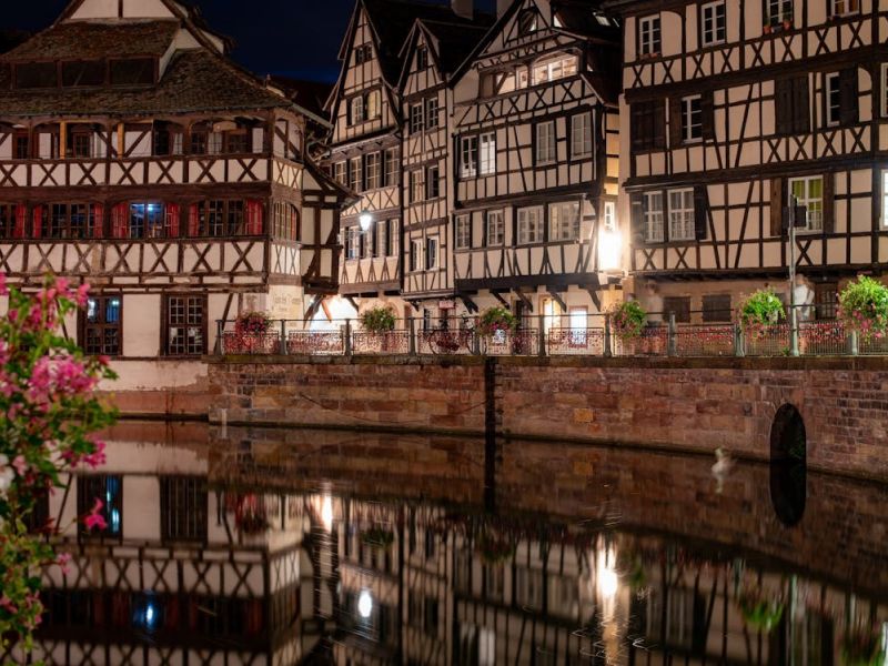Comfort Benelüx & Paris & Alsace & İsviçre Turu - Ajet Hava Yolları ile 7 Gece Ekstra Turlar Dahil BSL-AMS