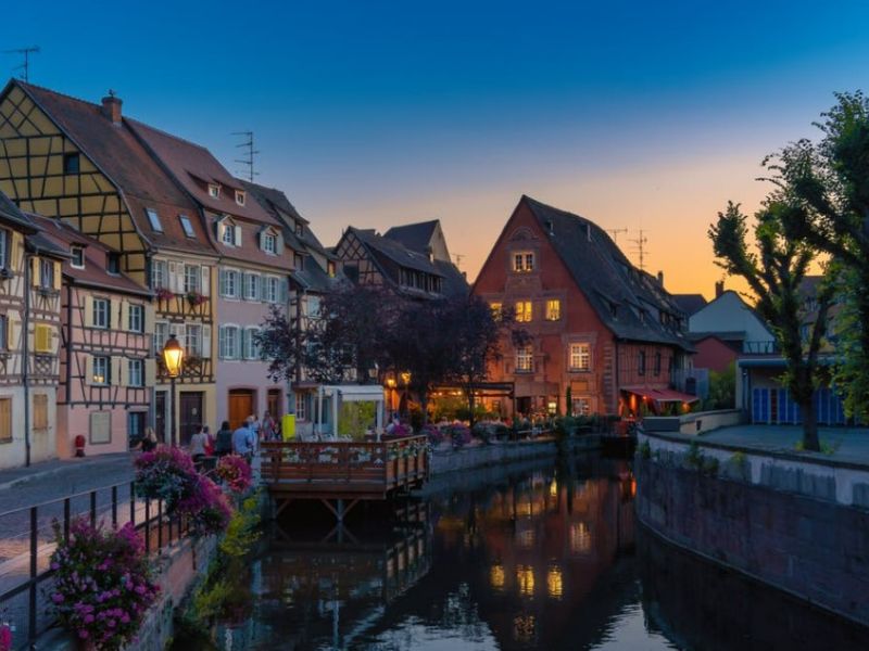 Comfort Alsace Fransa Almanya İsviçre Noel Pazarları Turu Pegasus Hava Yolları ile 3 Gece Ekstra Turlar Dahil Kasım-Aralık 2026