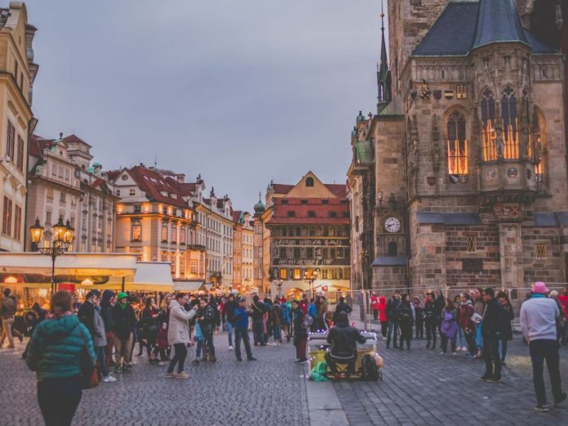 Noel Pazarlar İzmir Hareketli Berlin & Prag Rüyası