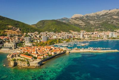 İzmir Kalkışlı Budva Rüyası SunExpress ile 7 Gece 8 Gün TGD-TGD