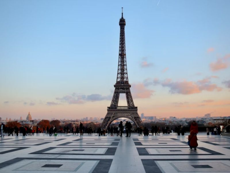 Paris Turu 3 Gece 4 Gün Ankara dan AJET Hava Yolları İle