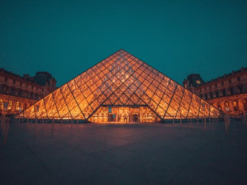 Paris Turu 3 Gece 4 Gün Ankara dan AJET Hava Yolları İle