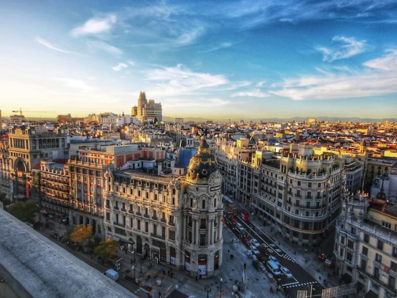 Yılbaşı Madrid- Barcelona Rüyası Turu Türk Havayolları İle 4 Gece 5 Gün
