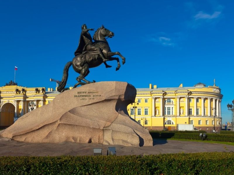 Ankara Çıkışlı Rusya - St Petersburg`dan Kızıl Meydana